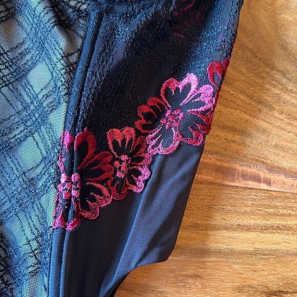 Victoria's Secret Floral Appliqué 6 Bones Padded 4 Strap Merry Widow 34B - Picture 3 of 6